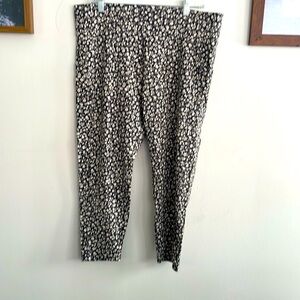 Petite Lou & Grey Flower Side Pocket Leggings XL